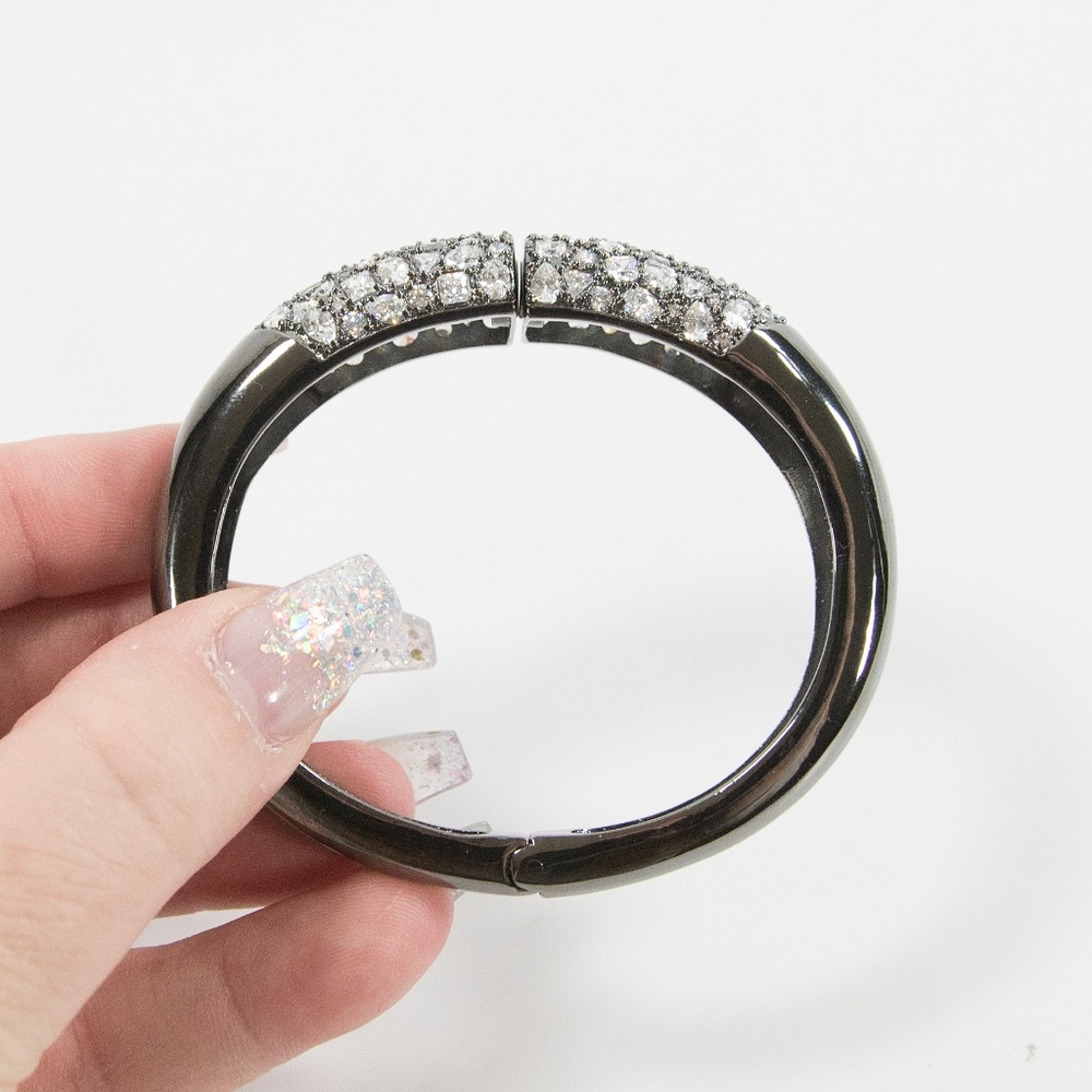 CZ by Kenneth Jay Lane Pasha Hinged Bracelet - Picture 6 of 7